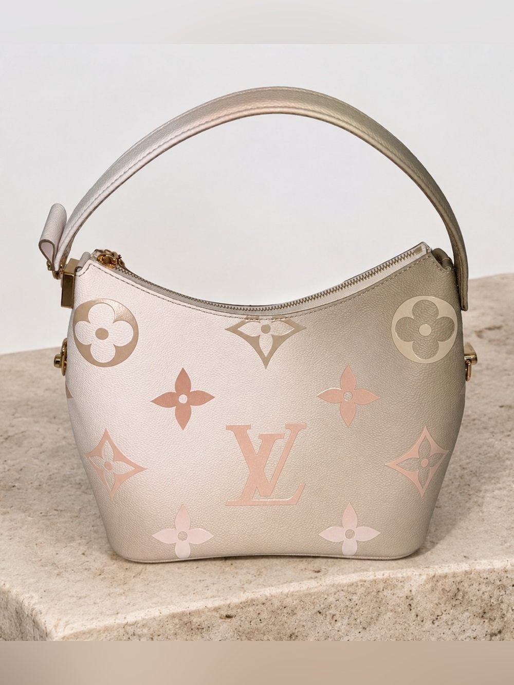 Louis Vuitton Marshmallow Hobo / Marshmallow Giant Monogram bag